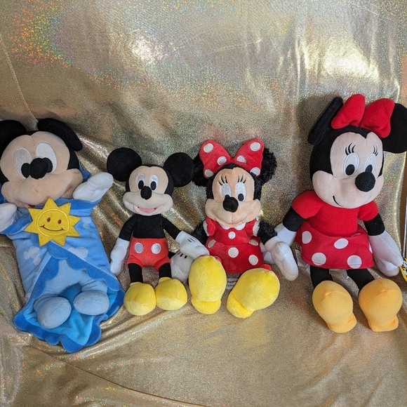 Minnie Mouse plush - NWT - Picture 5 of 7